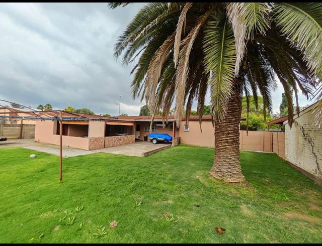 3 BEDROOM HOUSE FOR SALE IN SASOLBURG EXT 5